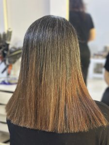 ارایش مو و رنگ موی بانوان